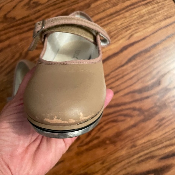 Capezio tan tap shoes kid size 1 - Picture 3 of 7